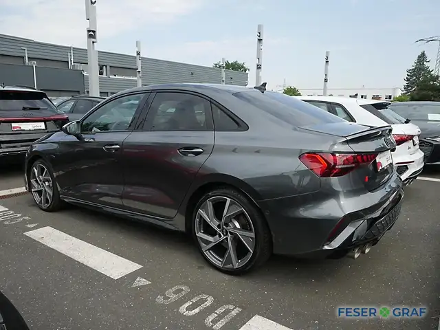 Audi S3 view 3