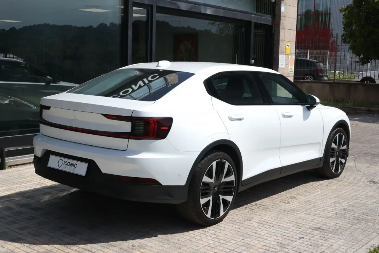 Polestar 2 2024