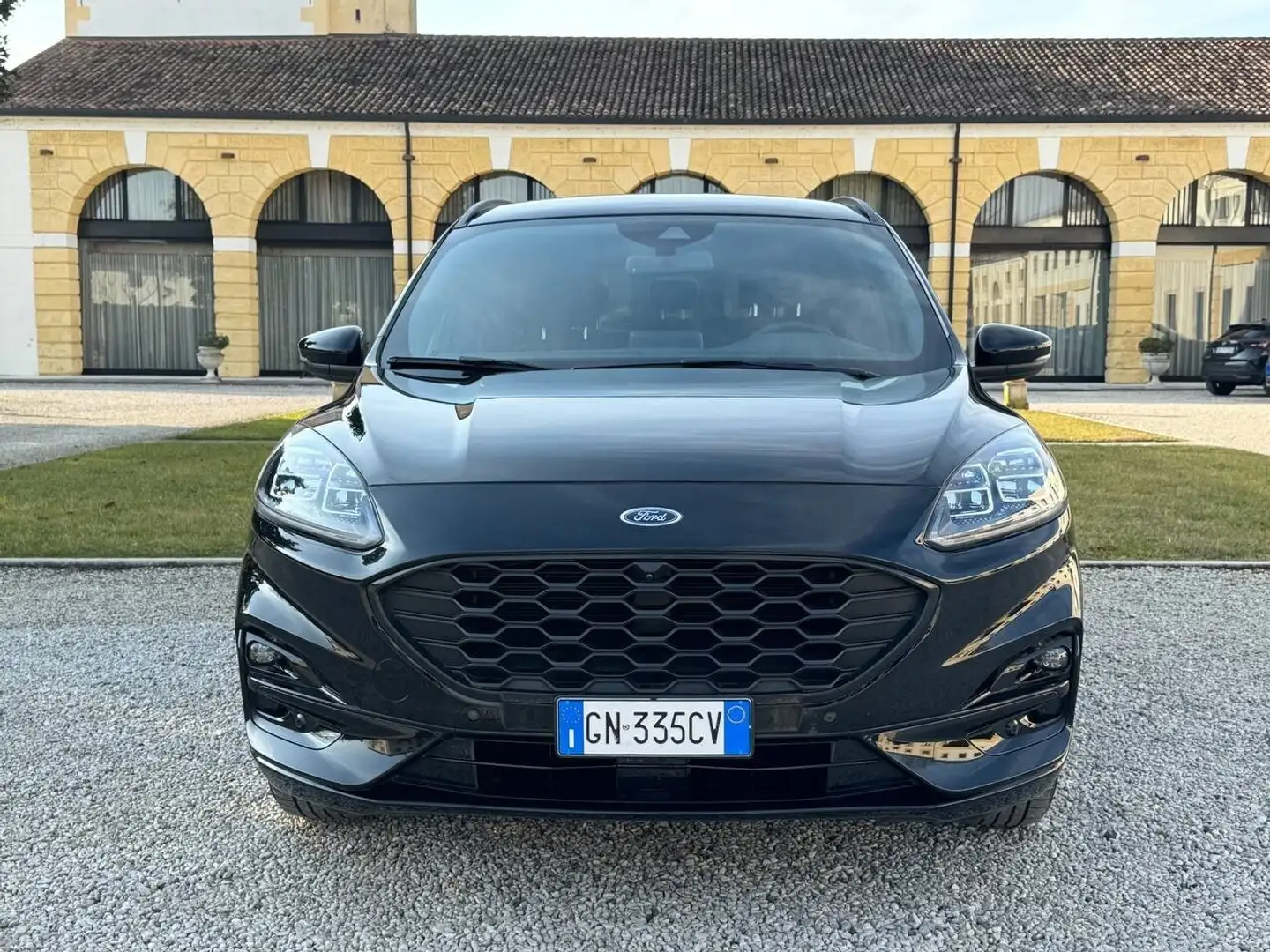Ford Kuga 2.5 Full Hybrid 190 CV CVT 2WD ST-Line X Negro - 2