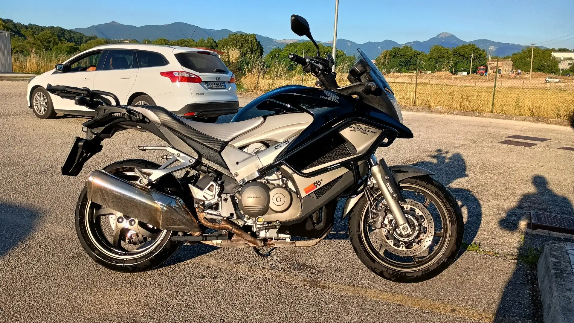Honda VFR 800 touring Negro - 1
