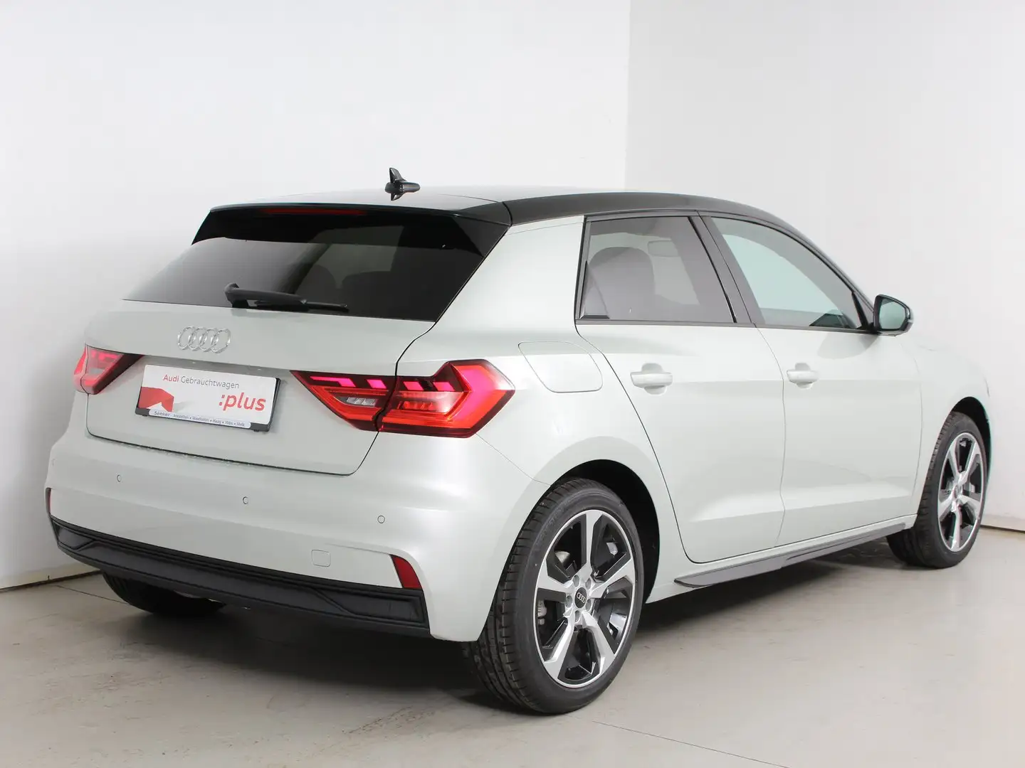 Audi A1 30 TFSI intense Silber - 2