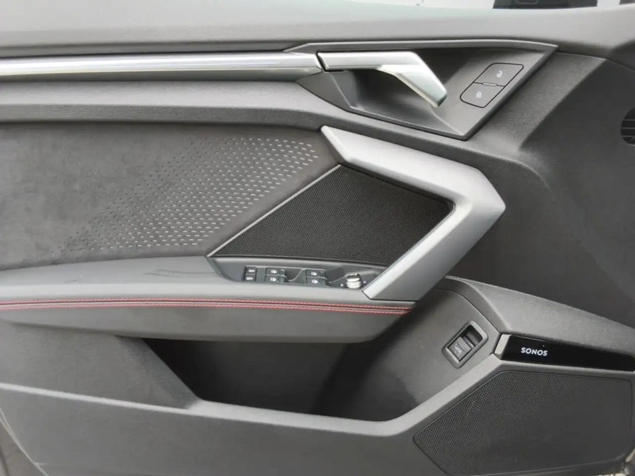 Audi S3 снимка Audi S3