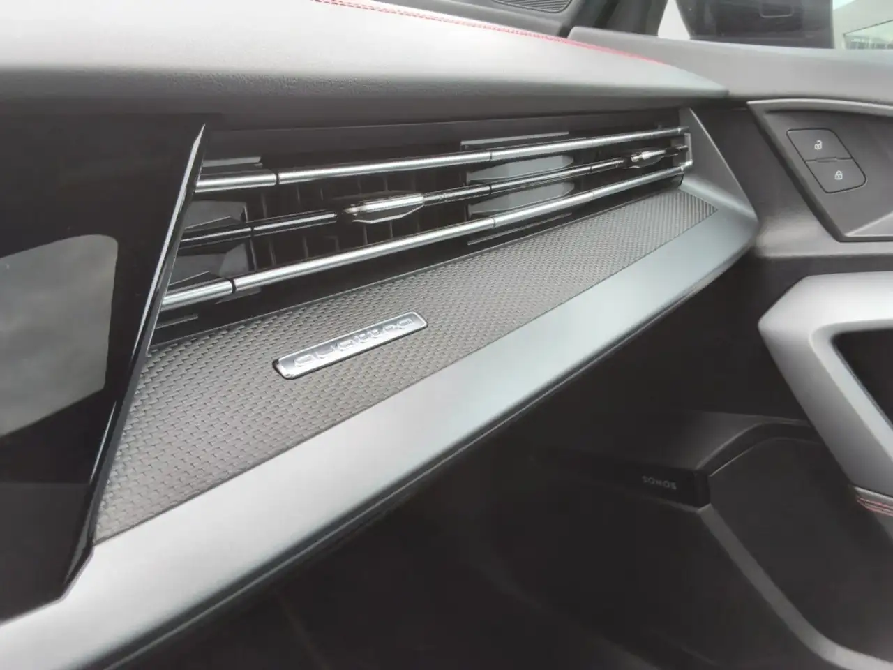 Audi S3 снимка Audi S3