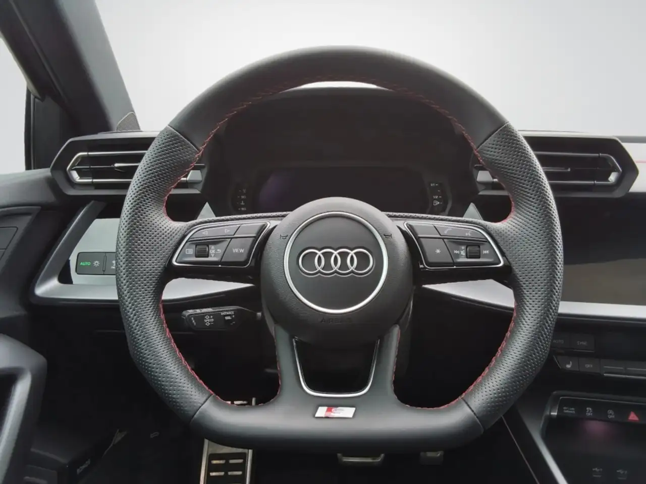 Audi S3 снимка Audi S3