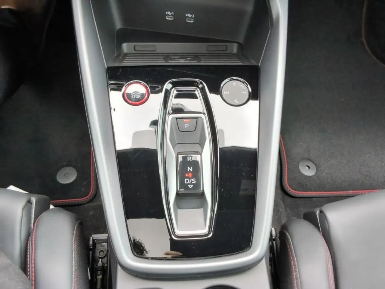 Audi S3 снимка Audi S3