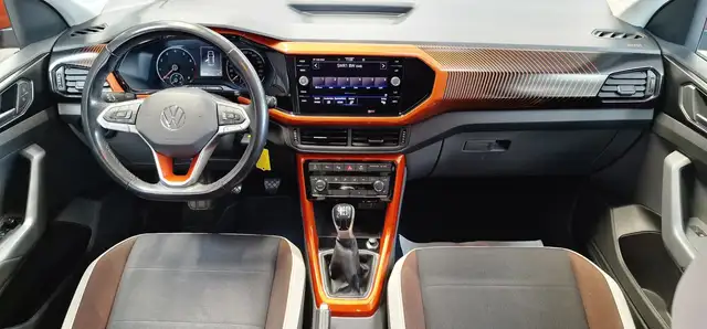 Volkswagen T-Cross view 10