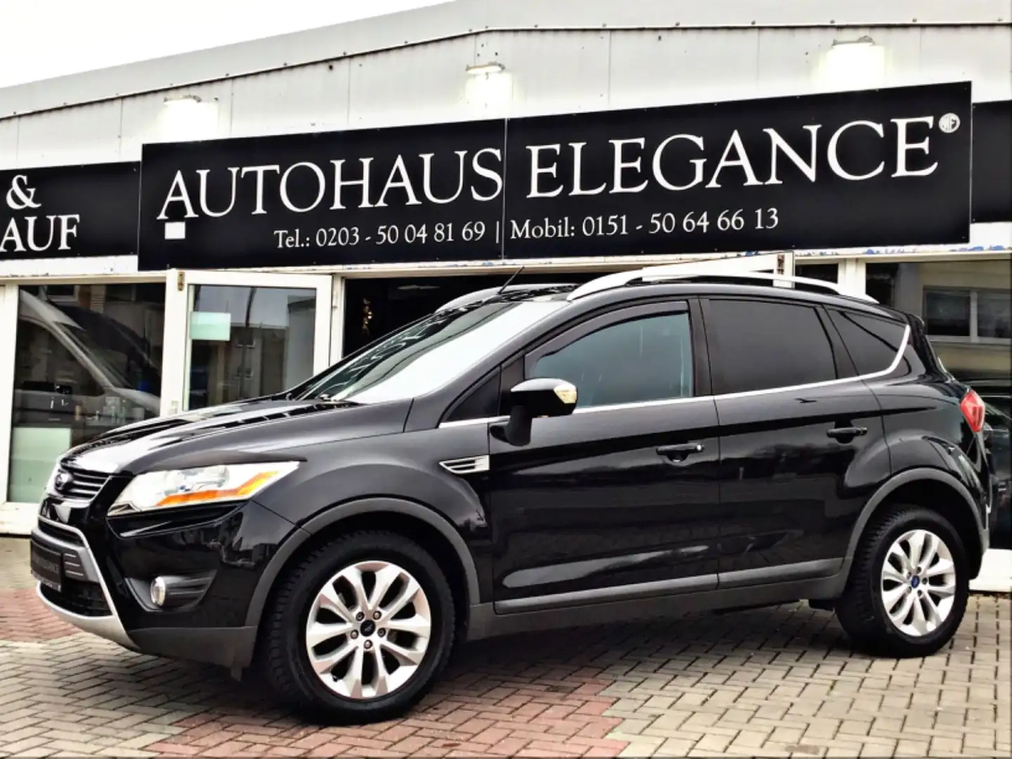 Ford Kuga Titanium Aut.~Navi~Tempo.~Teilleder~Xenon Schwarz - 2