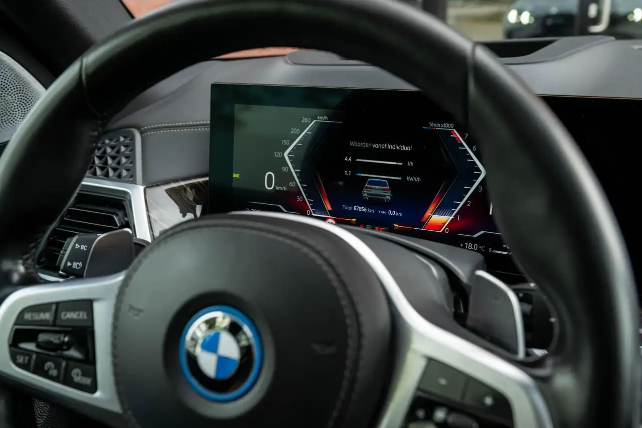 BMW X5 xDrive50e M-Sport Pro B&W Pano Trekhaak HuD 22'', миниатюра 15