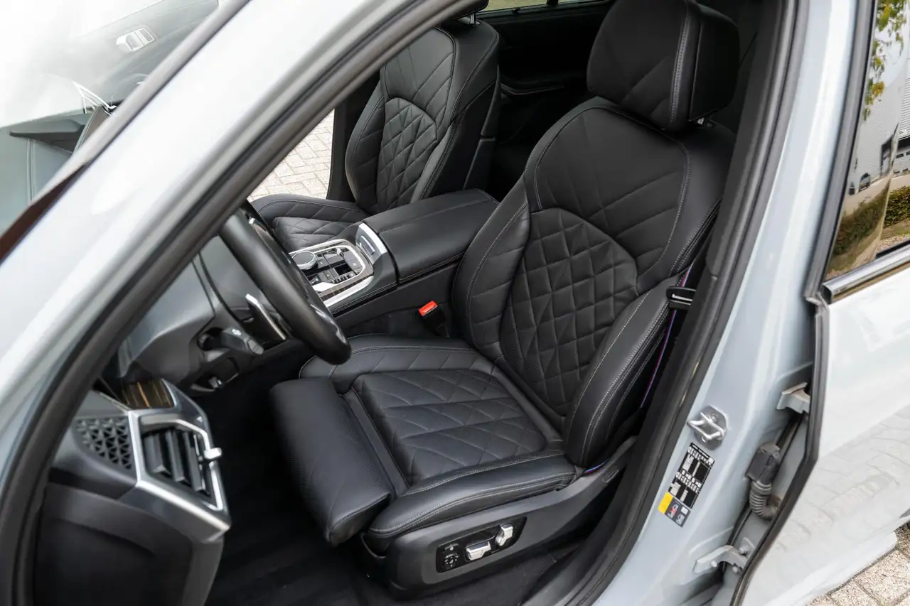 BMW X5 xDrive50e M-Sport Pro B&W Pano Trekhaak HuD 22'', миниатюра 13