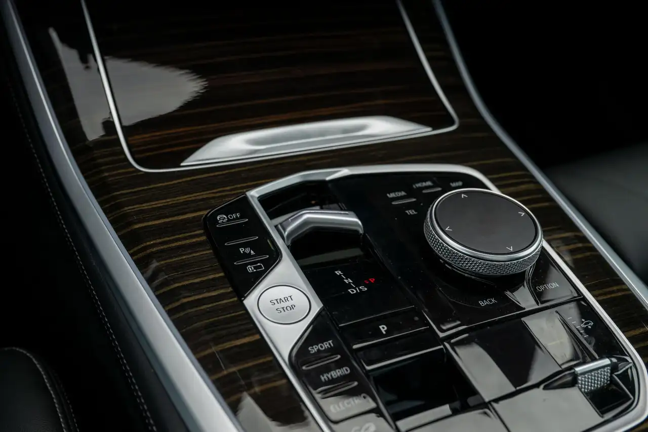 BMW X5 xDrive50e M-Sport Pro B&W Pano Trekhaak HuD 22'', миниатюра 23