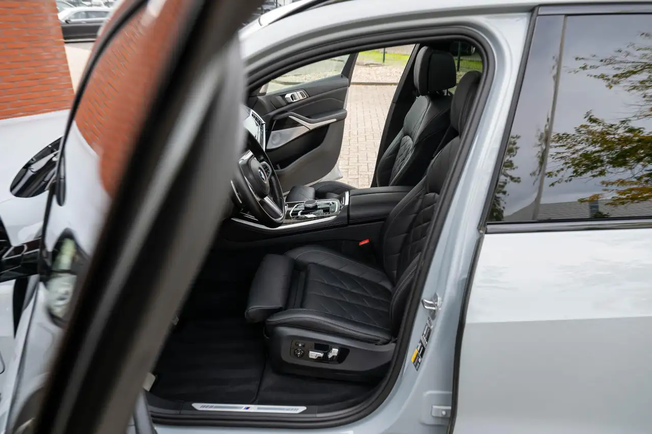 BMW X5 xDrive50e M-Sport Pro B&W Pano Trekhaak HuD 22'', миниатюра 12