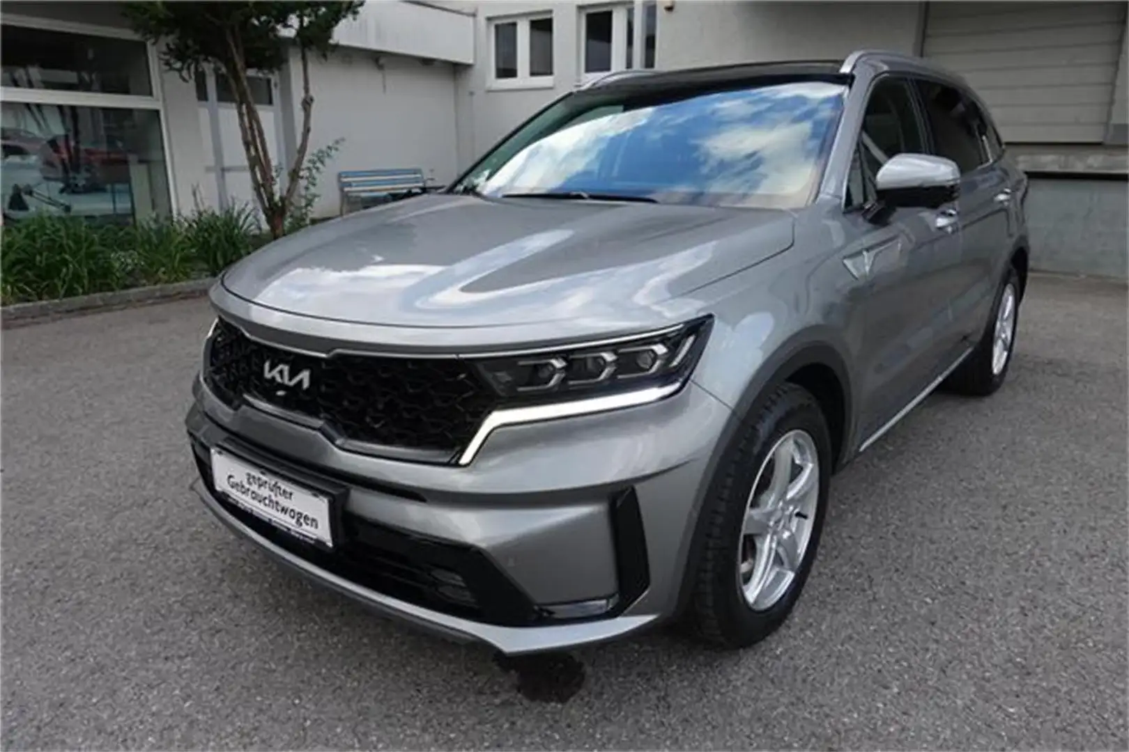 Kia Sorento 2,2 CRDi SCR AWD Platin DCT Grau - 1