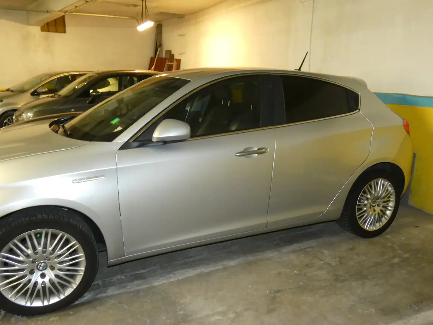 Alfa Romeo Giulietta Giulietta 2.0 jtdm(2) Distinctive 170cv tct Silber - 1