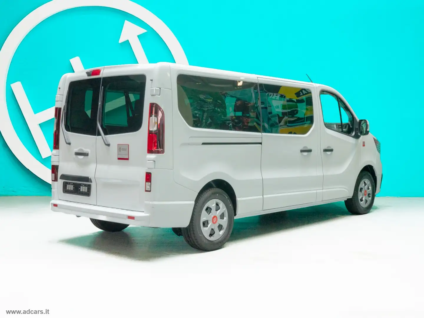 Renault Trafic BluedCi 150CV PL-TN Equilibre SCHERMO 8 POLLICI CO Blanco - 2