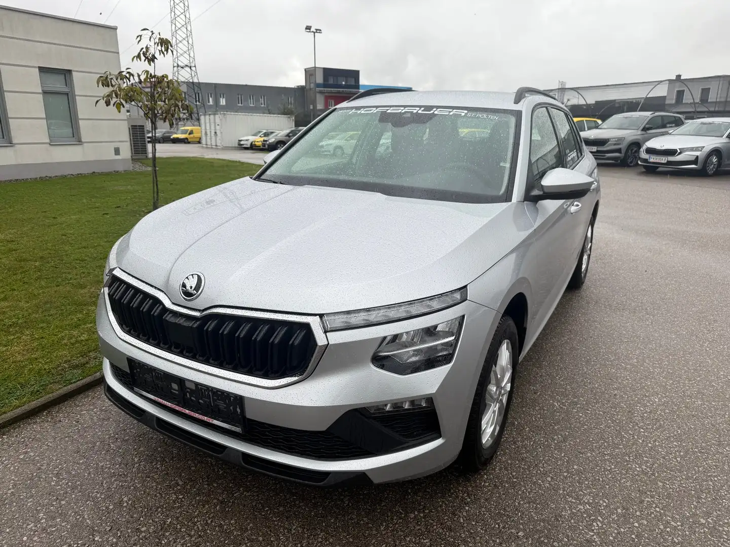 Skoda Kamiq Essence TSI DSG Silber - 1