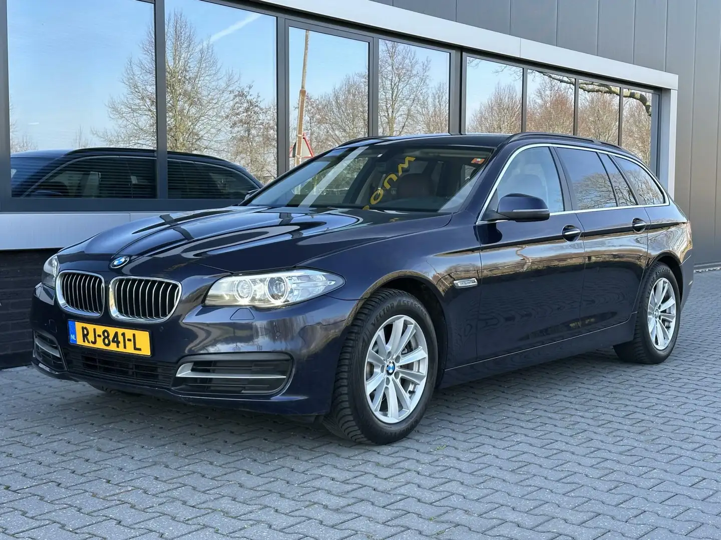 BMW 525 5-serie Touring 525XD High Executive Leder - LCI - Blauw - 1