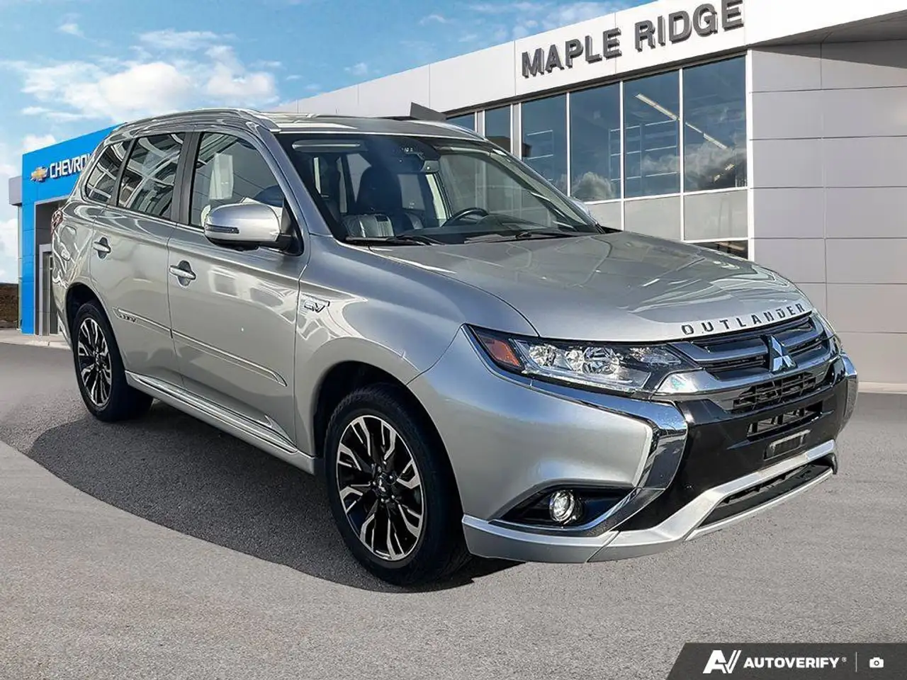 Mitsubishi Outlander photo Mitsubishi Outlander