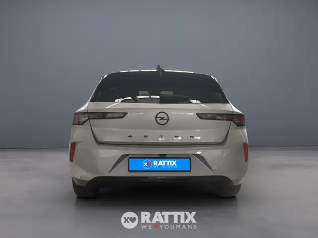 Opel Astra view 6