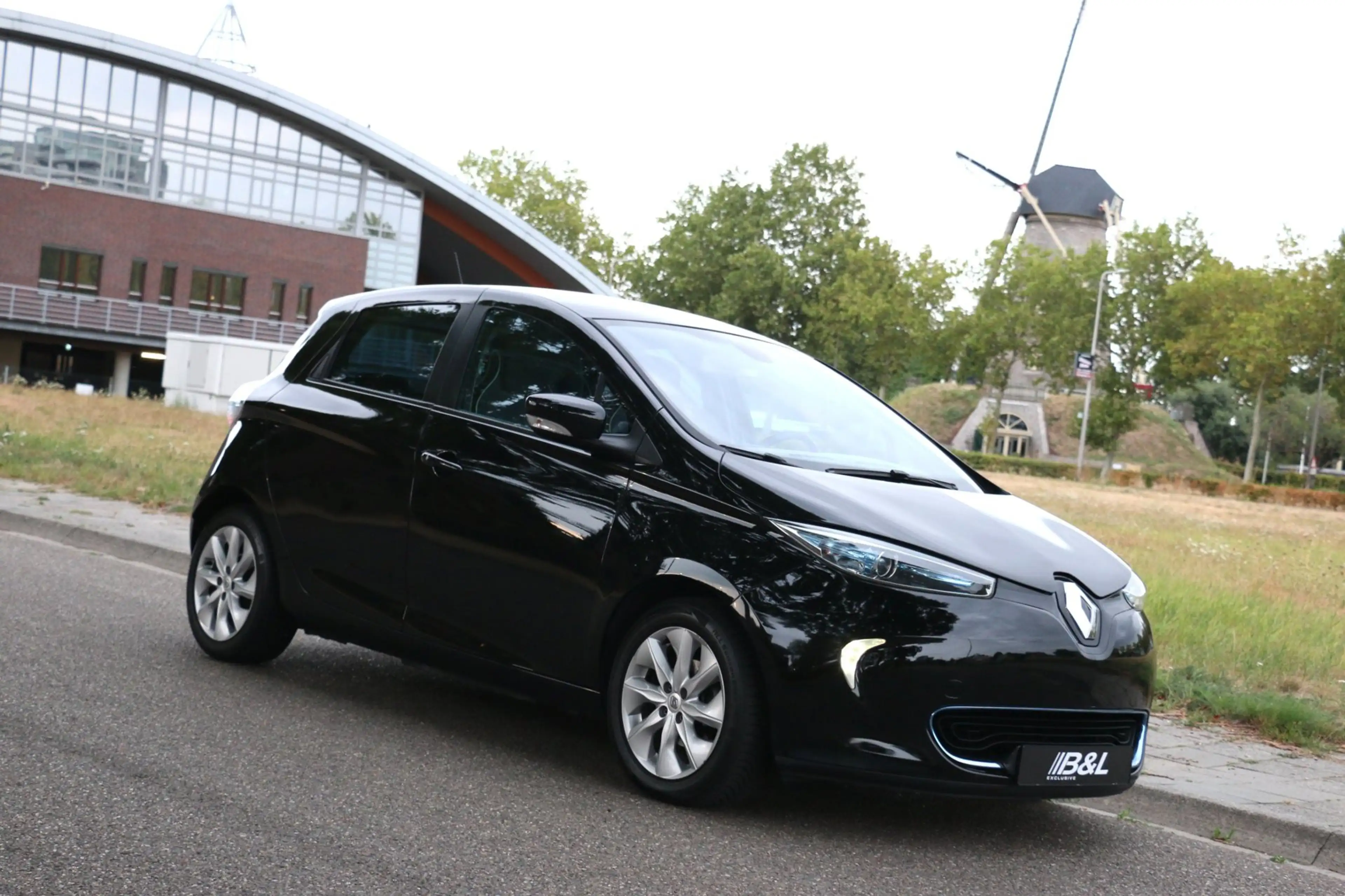 Renault ZOE Q210 Zen incl Accu ZWART Quickcharge 22 kWh koop A