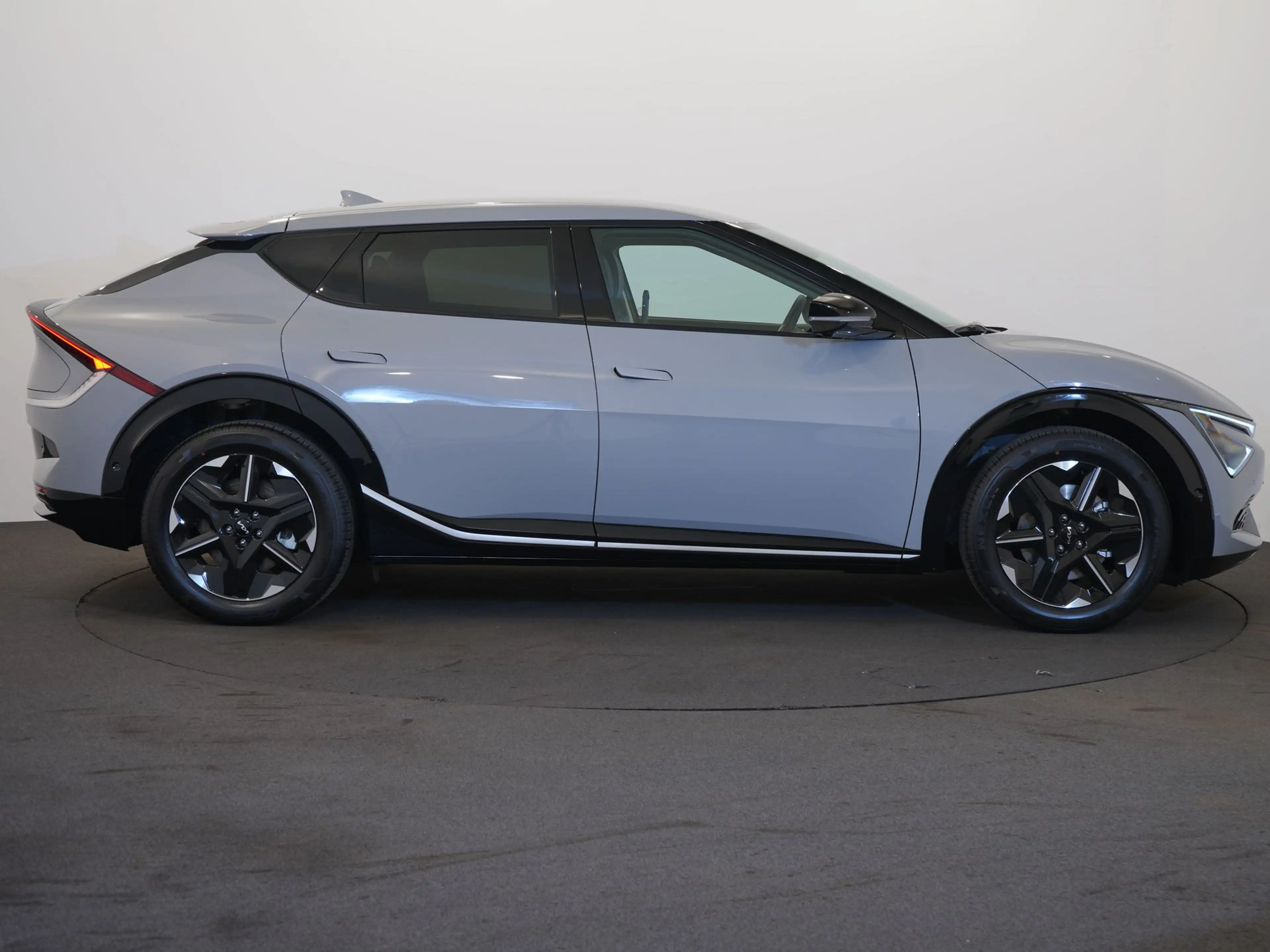 Kia EV6 Business Plus — photo 5