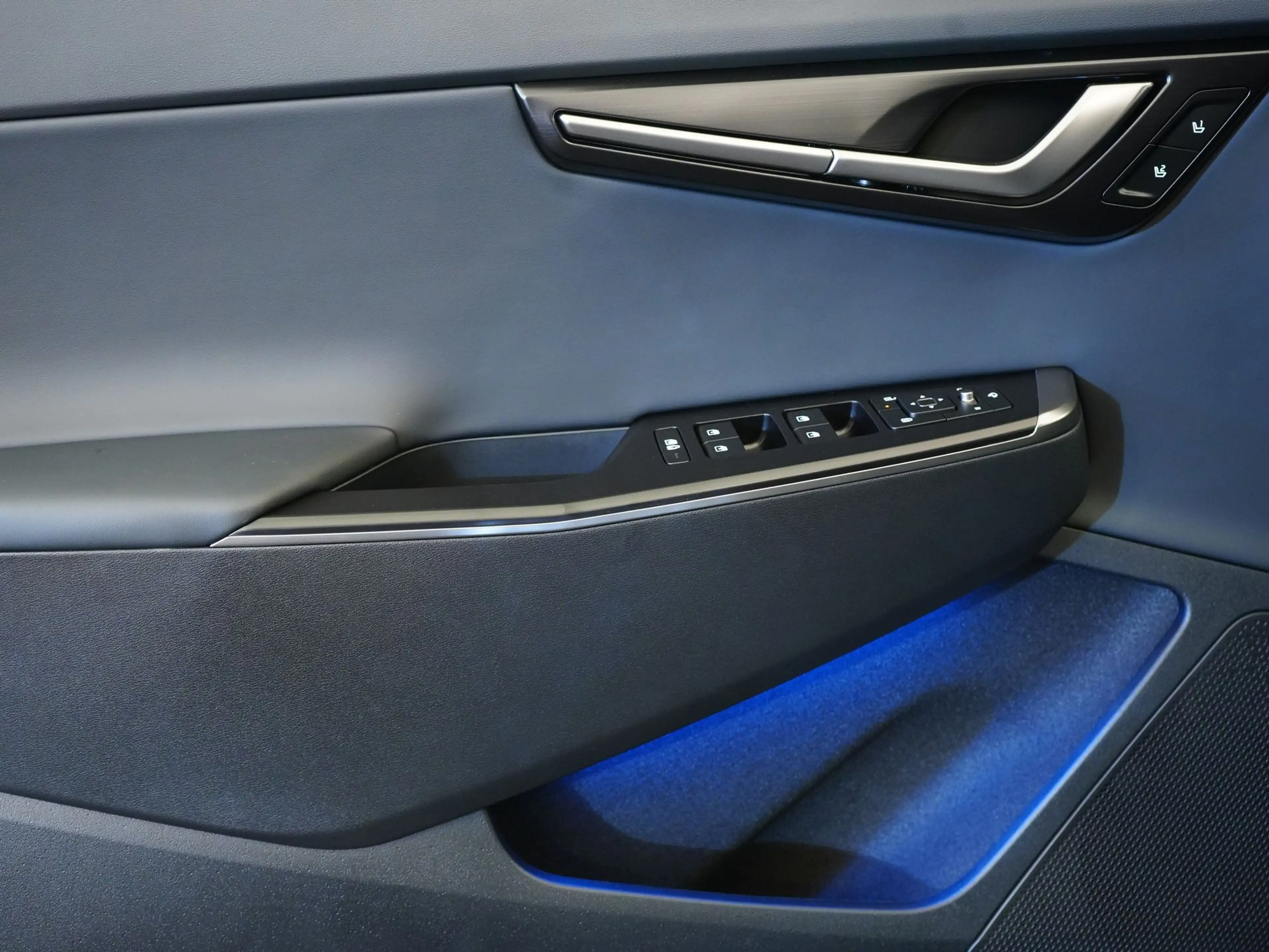 Kia EV6 Business Plus — photo 11