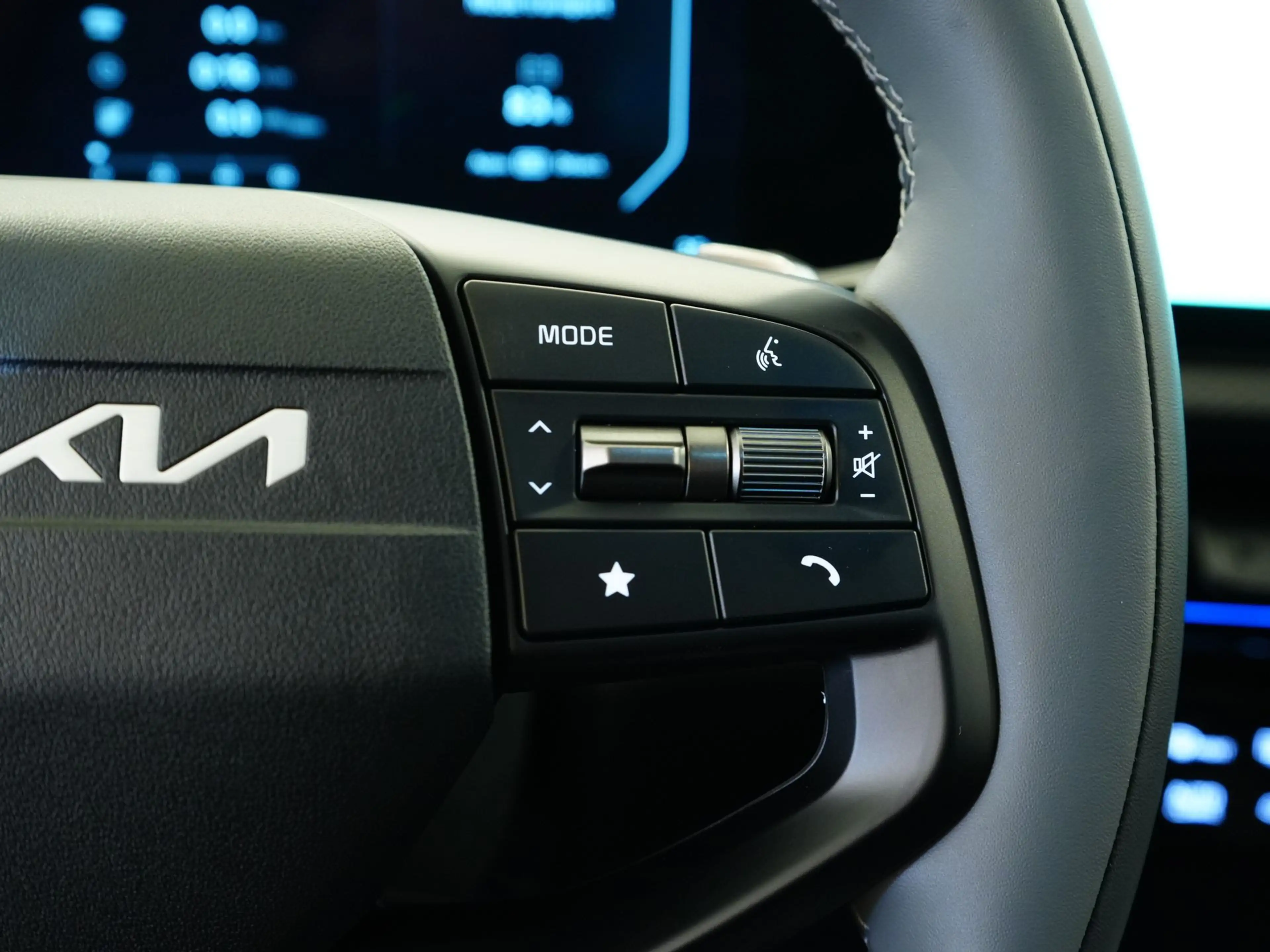 Kia EV6 Business Plus — photo 15