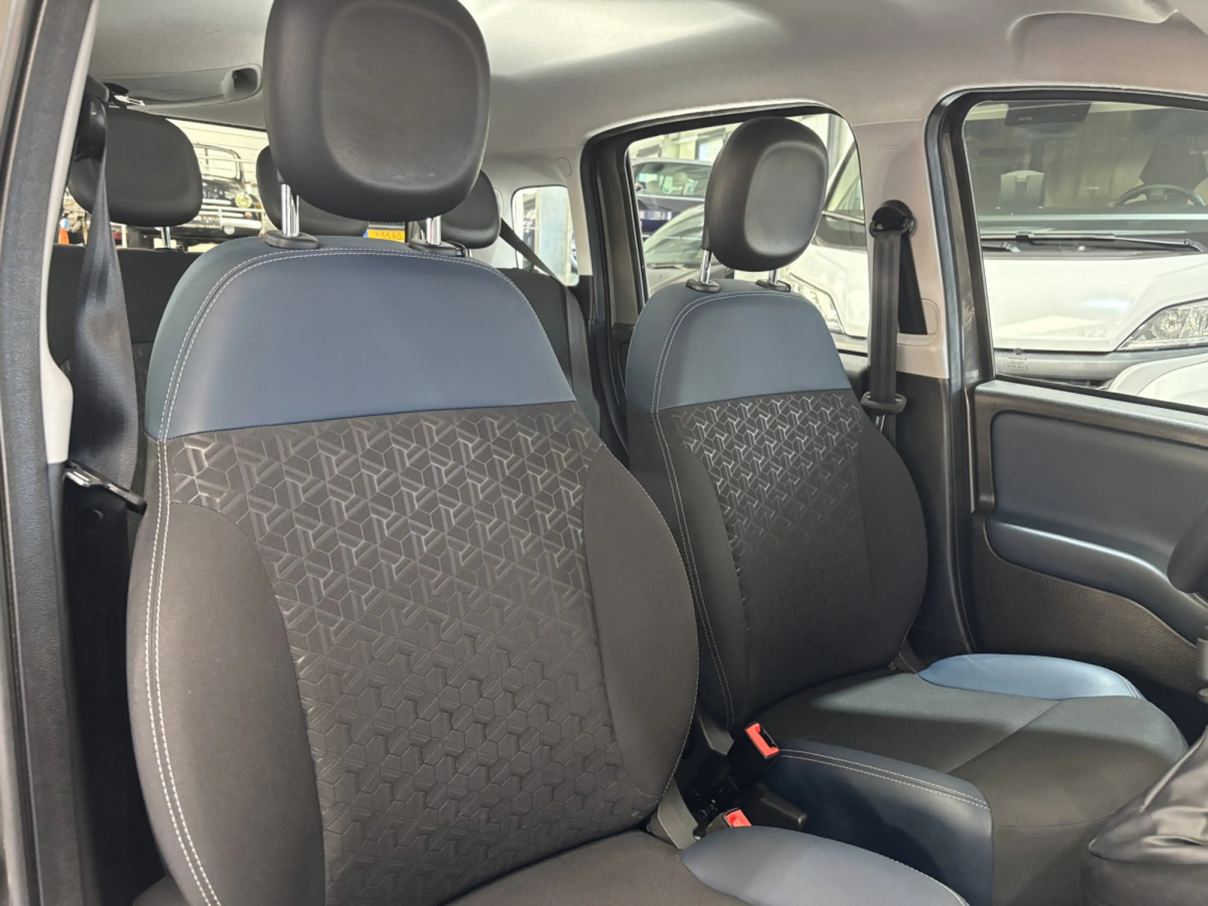 Fiat New Panda Cross City 1.0 Mild-Hybrid — photo 12