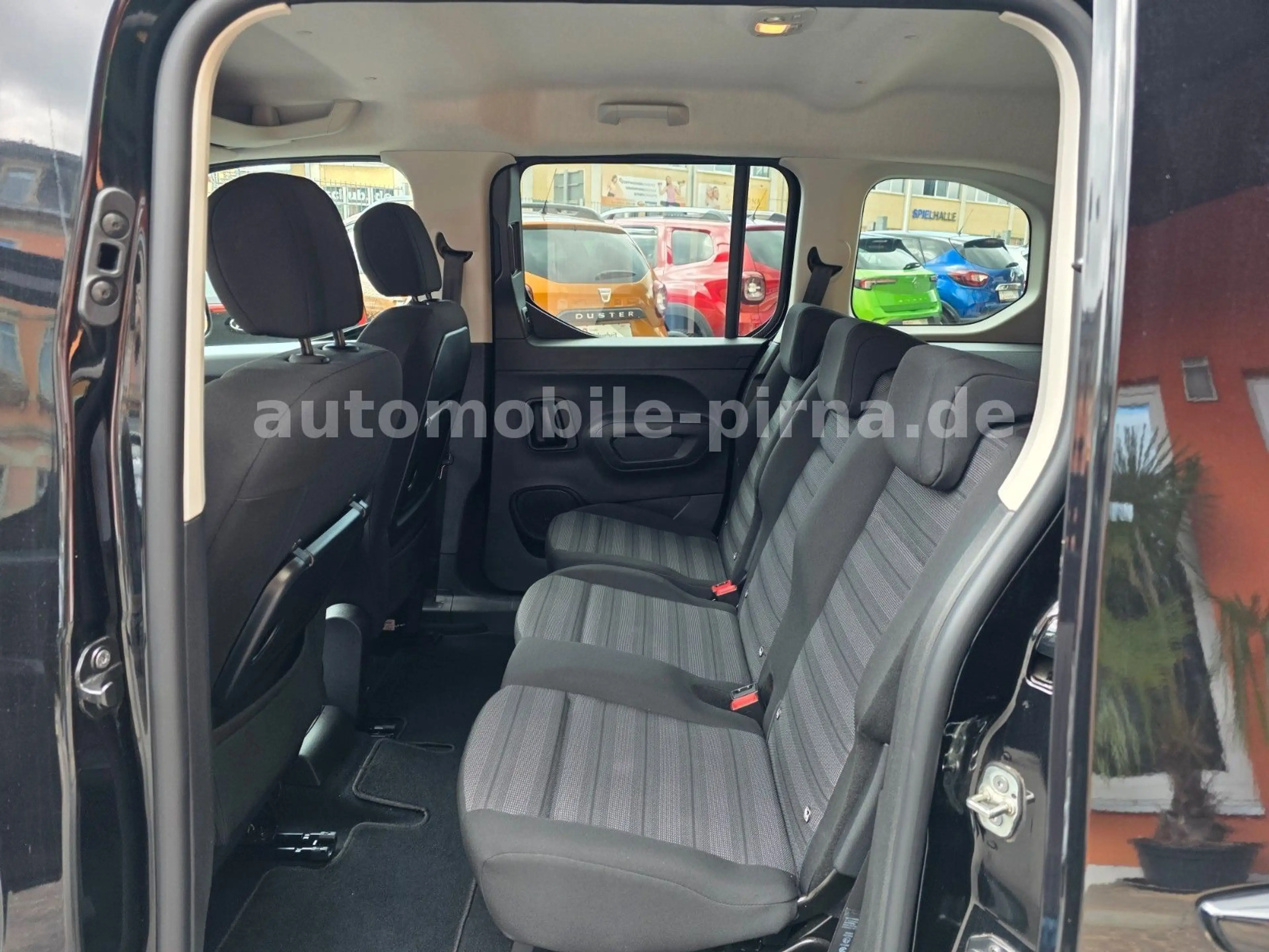 Opel Combo Life E 1.5D 130PS Elegance +NAVI/CAM/KEYGO — photo 11