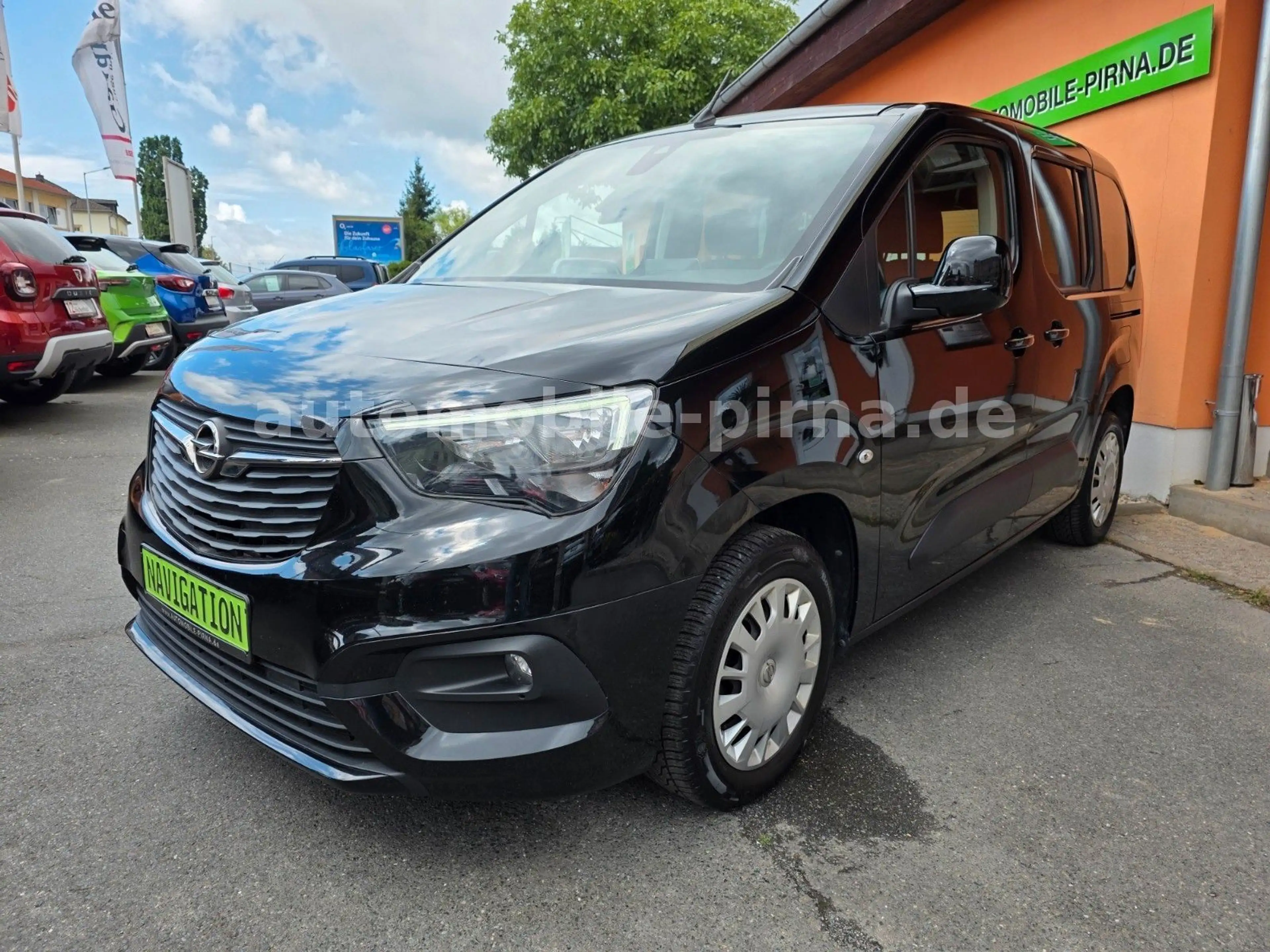 Opel Combo Life E 1.5D 130PS Elegance +NAVI/CAM/KEYGO — photo 3