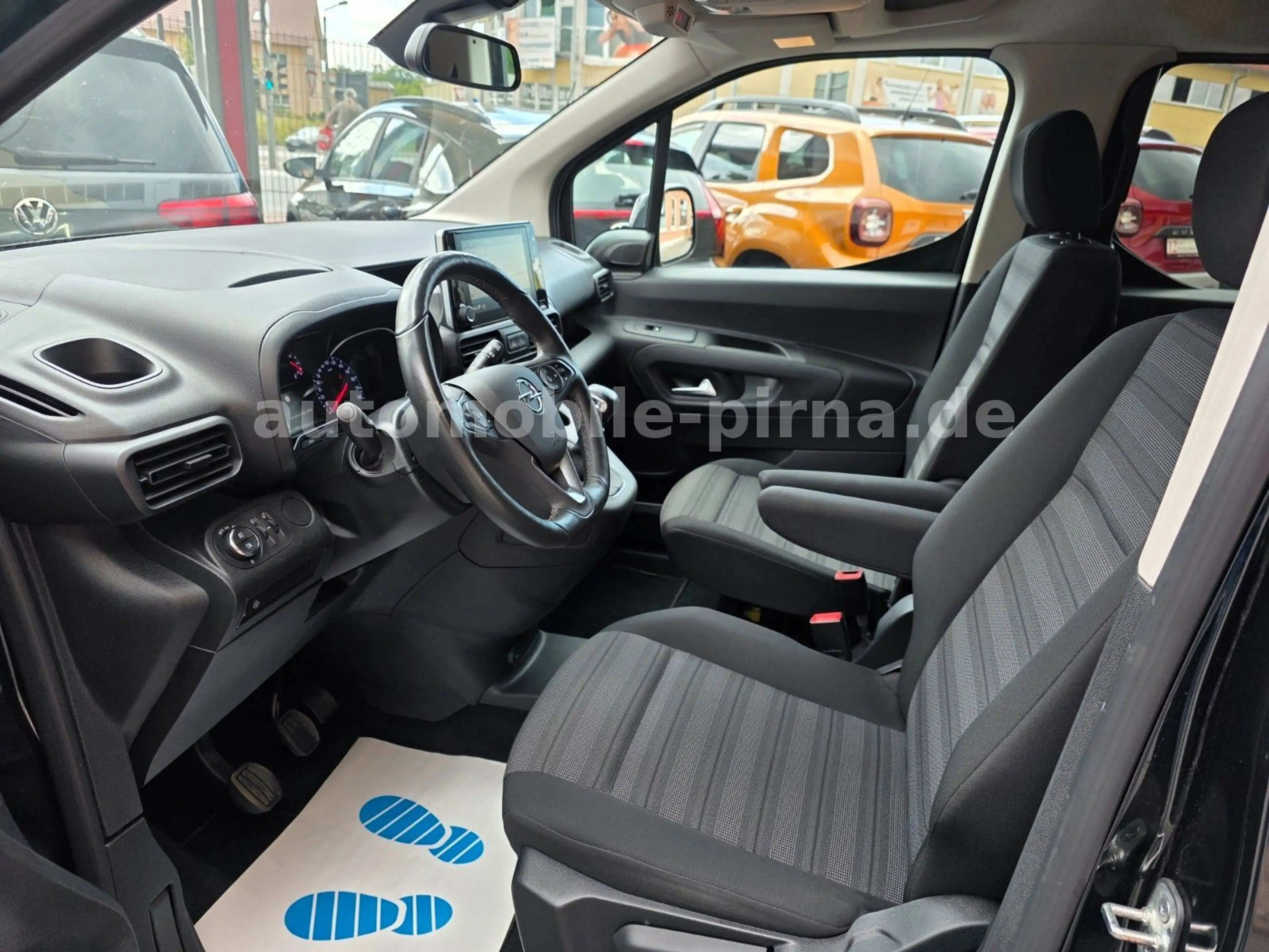 Opel Combo Life E 1.5D 130PS Elegance +NAVI/CAM/KEYGO — photo 10