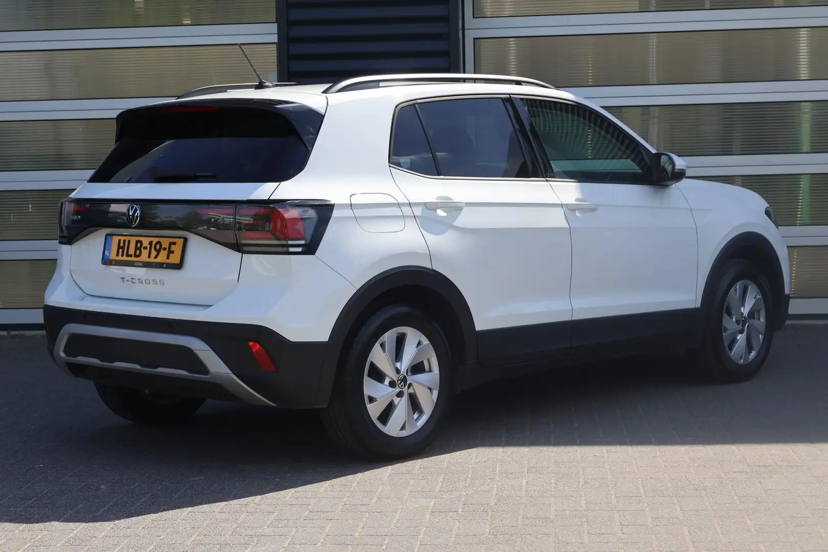 Volkswagen T-Cross 1.0 TSI 95pk Life | Climatronic | Apple Carplay & Wit - 2