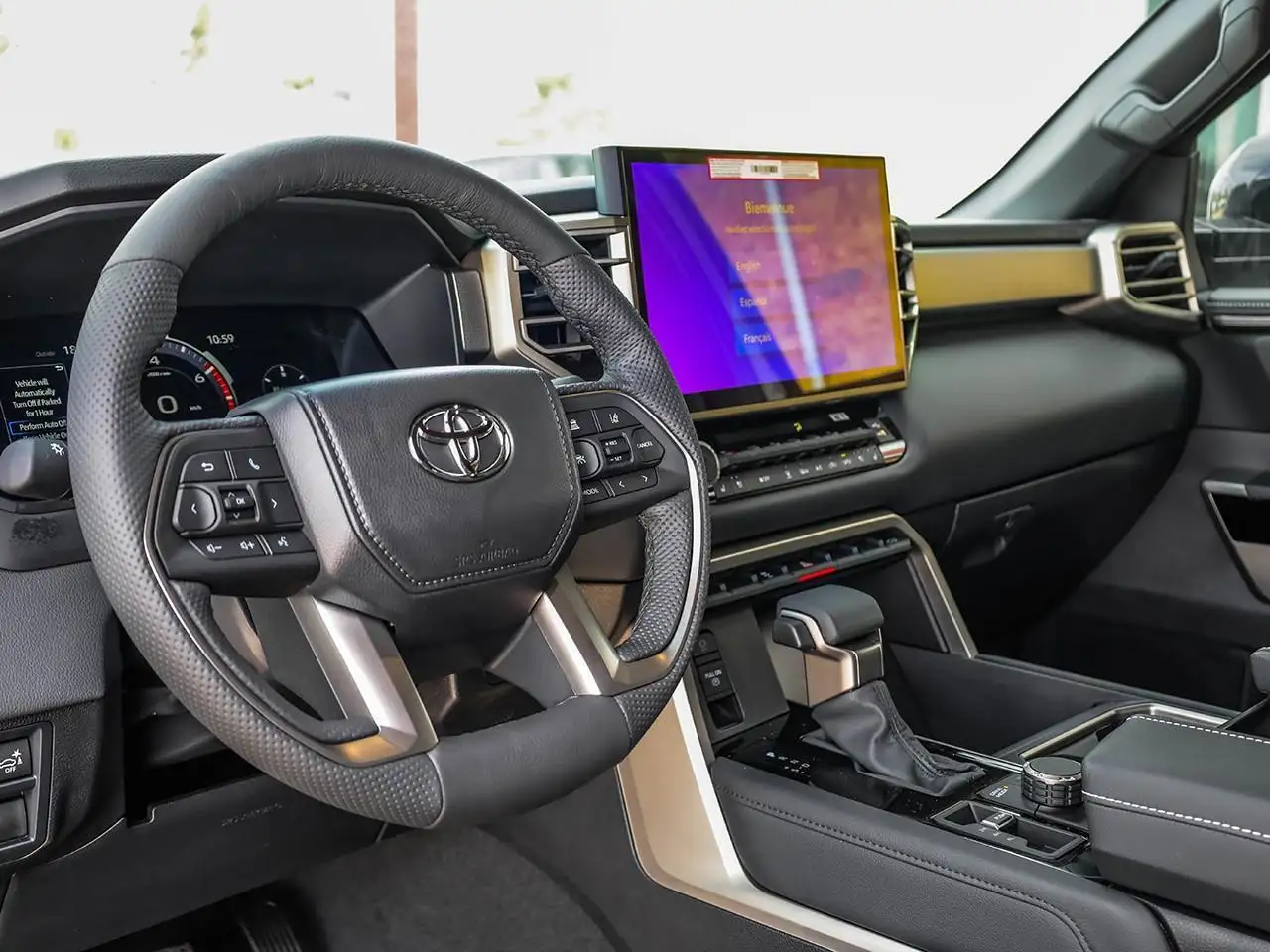 Toyota Tundra снимка Toyota Tundra
