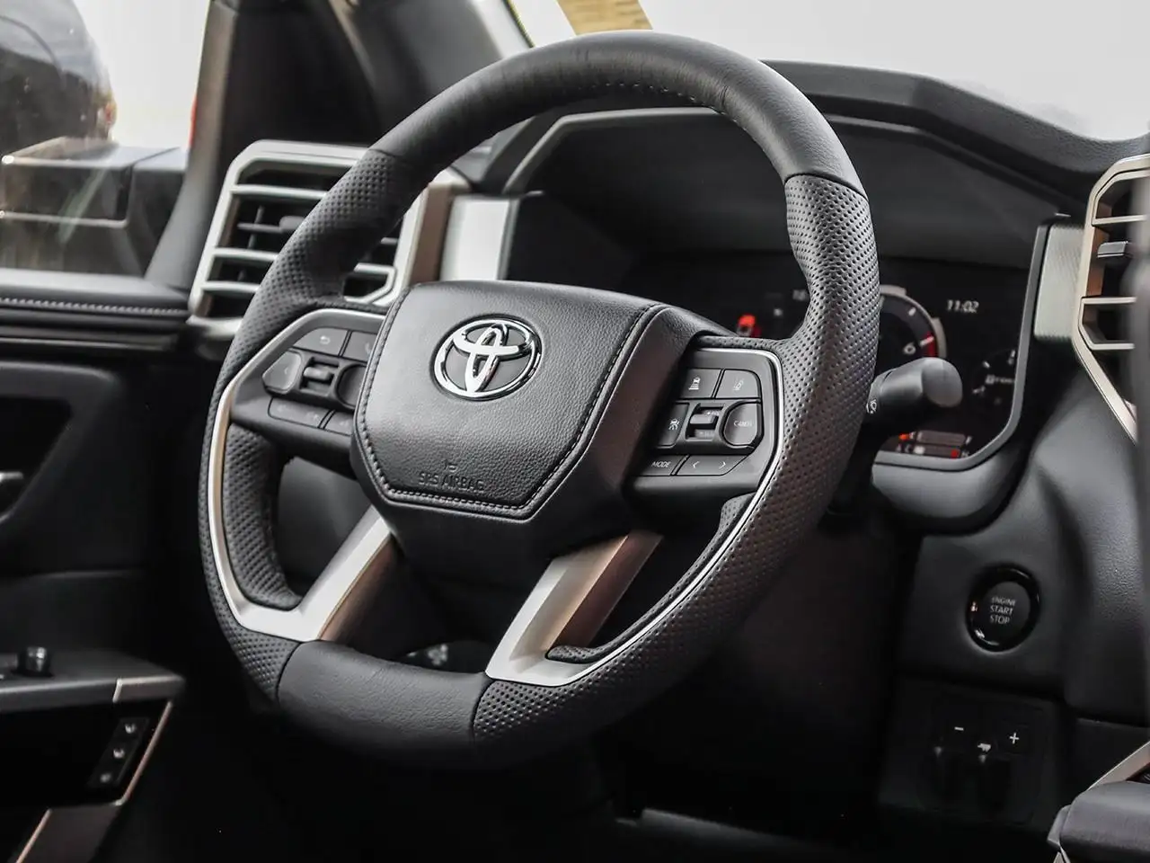 Toyota Tundra снимка Toyota Tundra