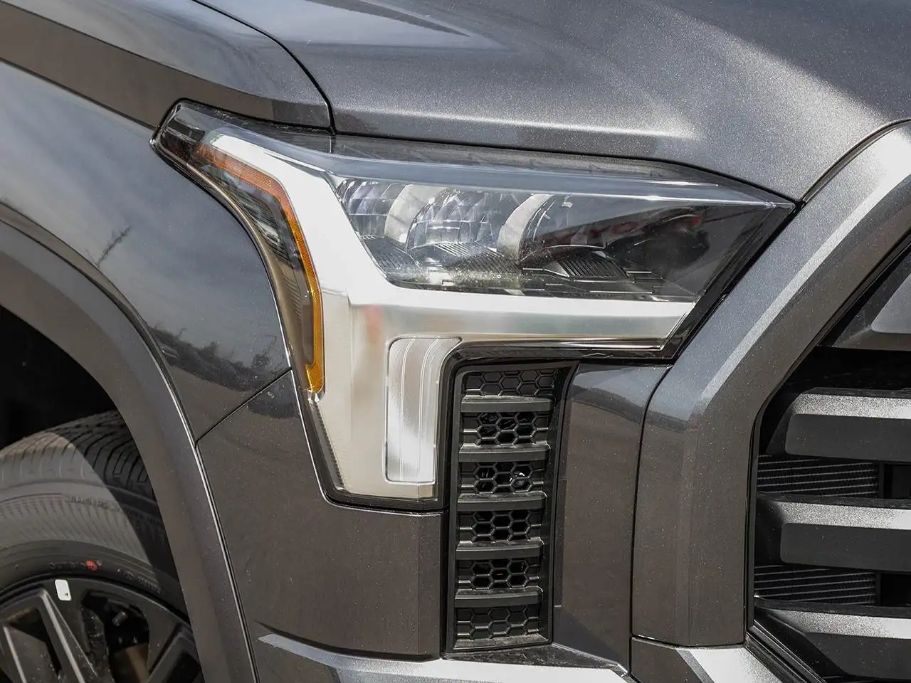 Toyota Tundra снимка Toyota Tundra
