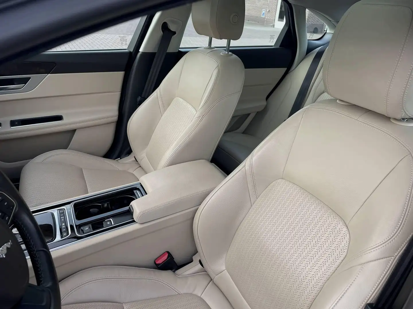Jaguar XF 3.0 Portfolio AWD | Supercharged | 340pk | Vollede Azul - 2