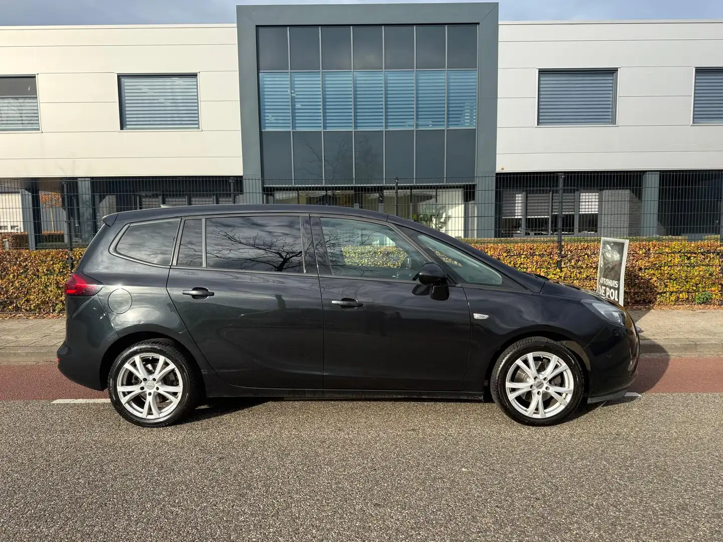 Opel Zafira 1.4 Turbo Innovation 7p. Navigatie Cruise/Climate- Zwart - 2
