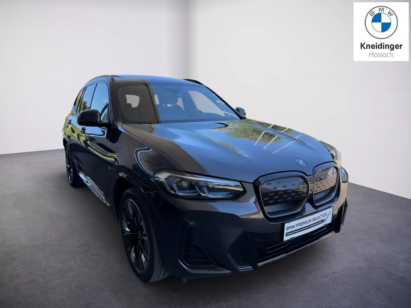 BMW iX3 Grau - 2