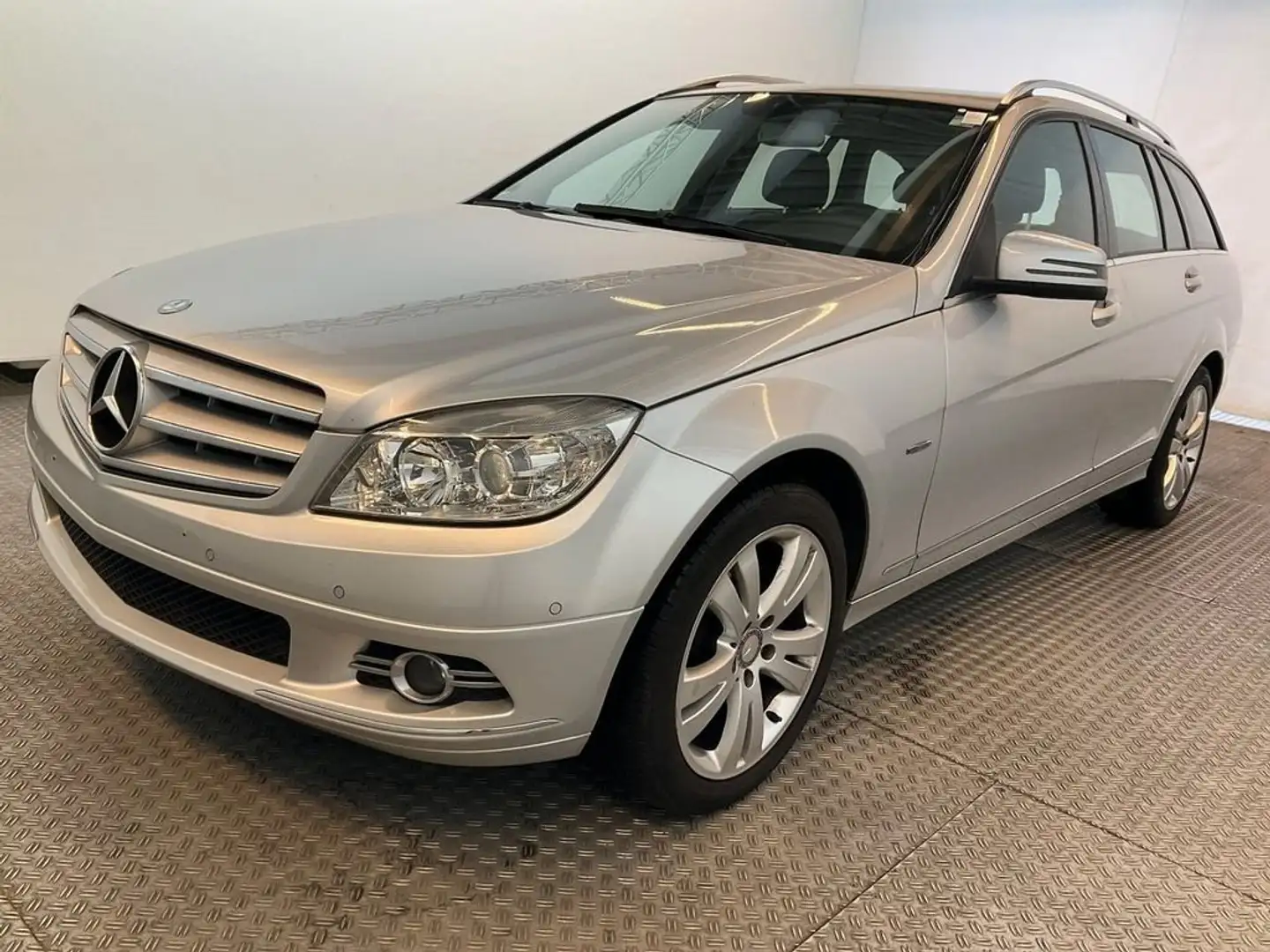 Mercedes-Benz C 180 C 180 T CGI Automatik BlueEFFICIENCY SPORT EDITION Argent - 1