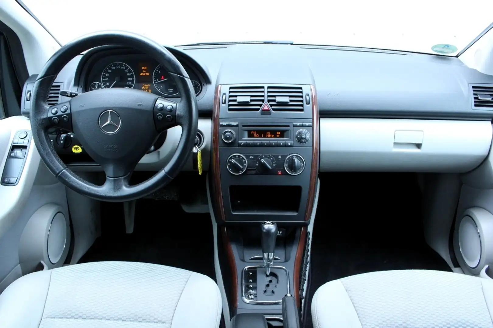 Mercedes-Benz A 180 Elegance AUTOMAAT 1eEIGENAAR! CRUISE AIRCO LMV '11 Grijs - 2
