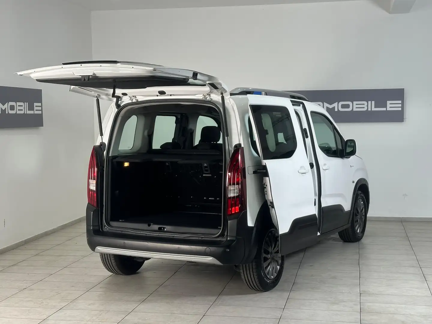 Peugeot Rifter Allure L1 // 1.BESITZ // EINPARKHILFE // Weiß - 2