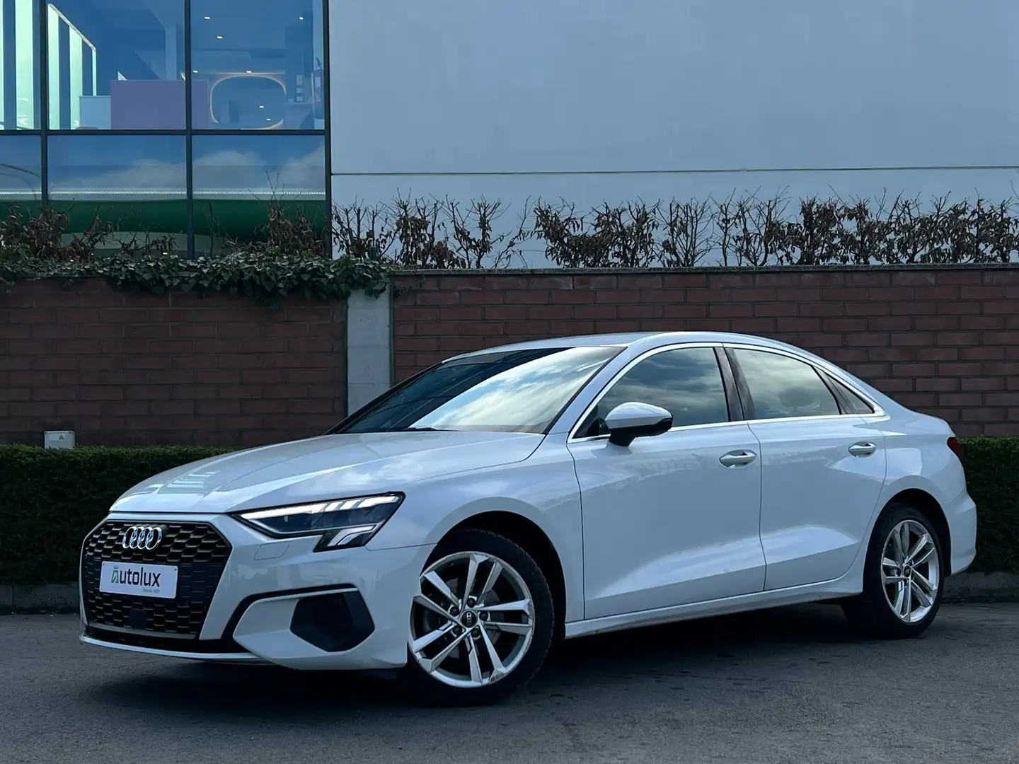 Audi A3 Berline 35 TFSI  Stronic - 2023 - 89.000KM Blanc - 1