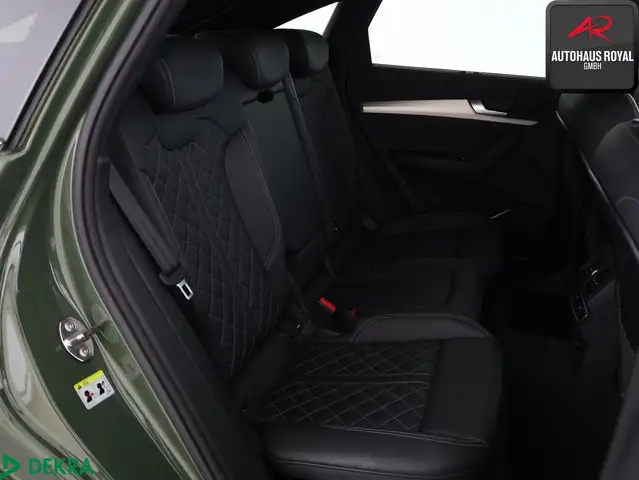 Audi Q5 view 13