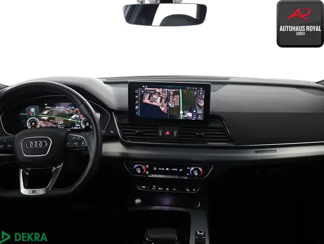 Audi Q5 view 9