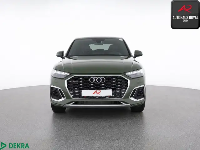 Audi Q5 view 8
