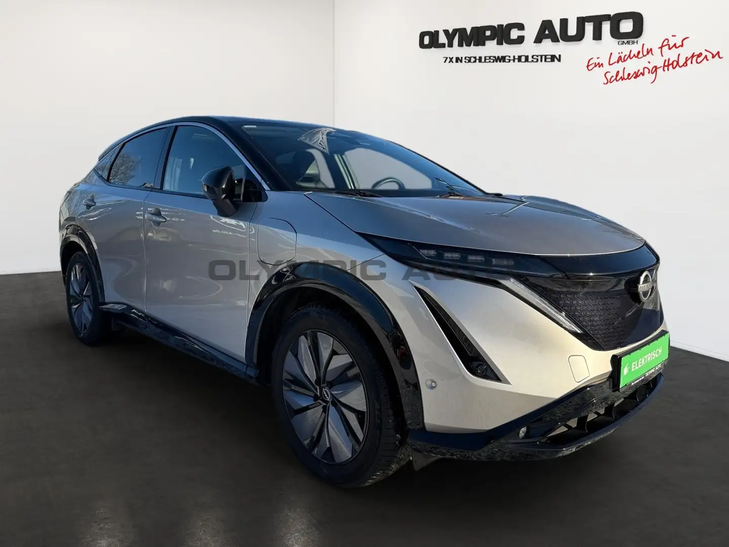 Nissan Ariya 87 kWh Evolve Pack AHK NAVI KAMERA HUD LED Schwarz - 2