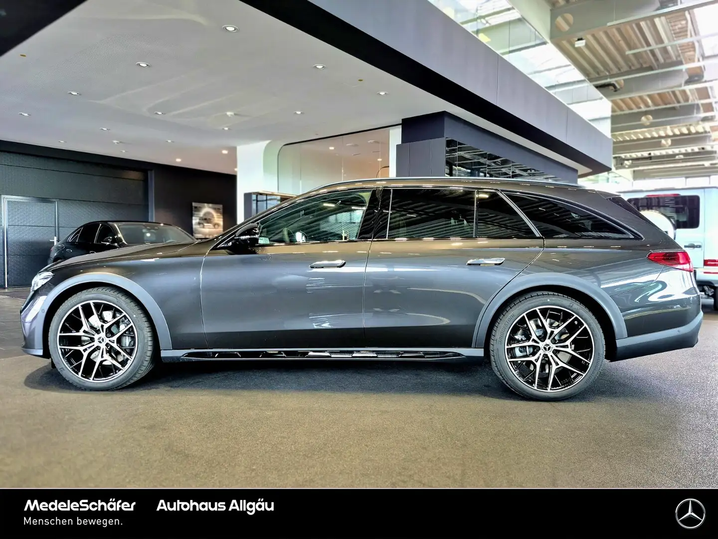 Mercedes-Benz E 450 E 450 d 4M T All-Terrain Night Superscr Dist AHK Gris - 2