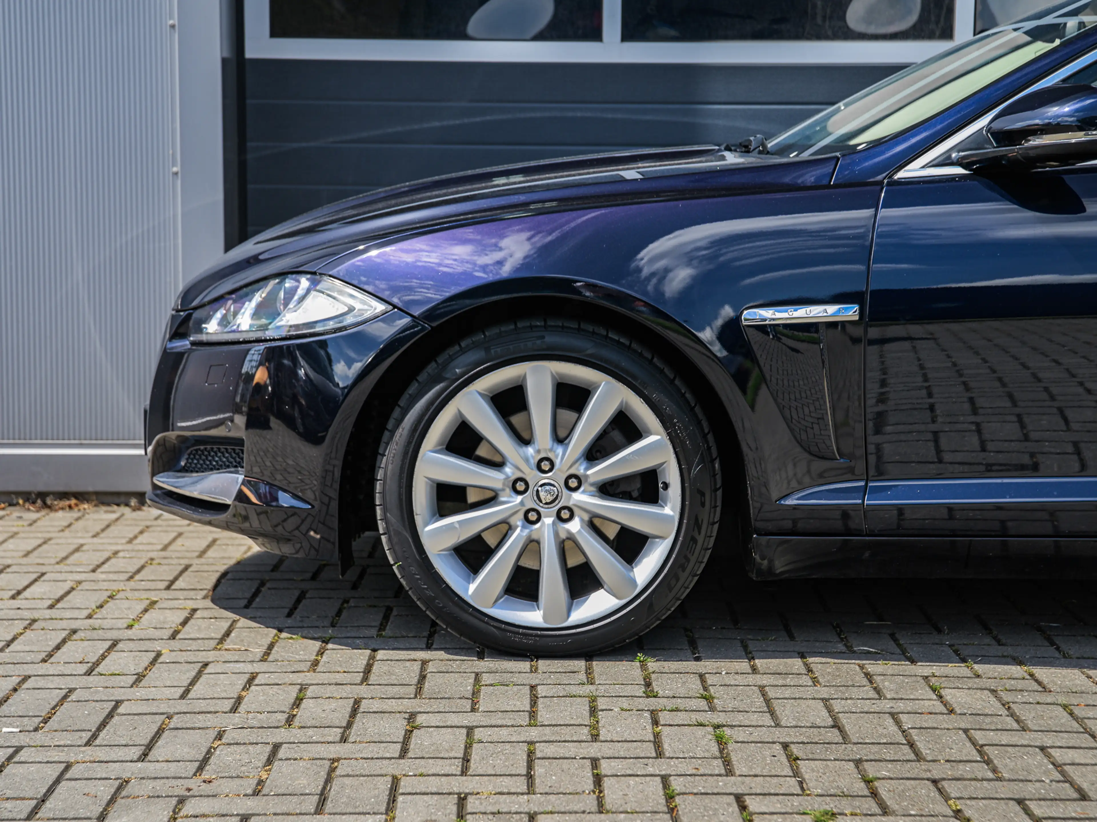 Jaguar XF 2.2D | Leder | Xenon | Keyless | Camera | Navi | P — photo 17