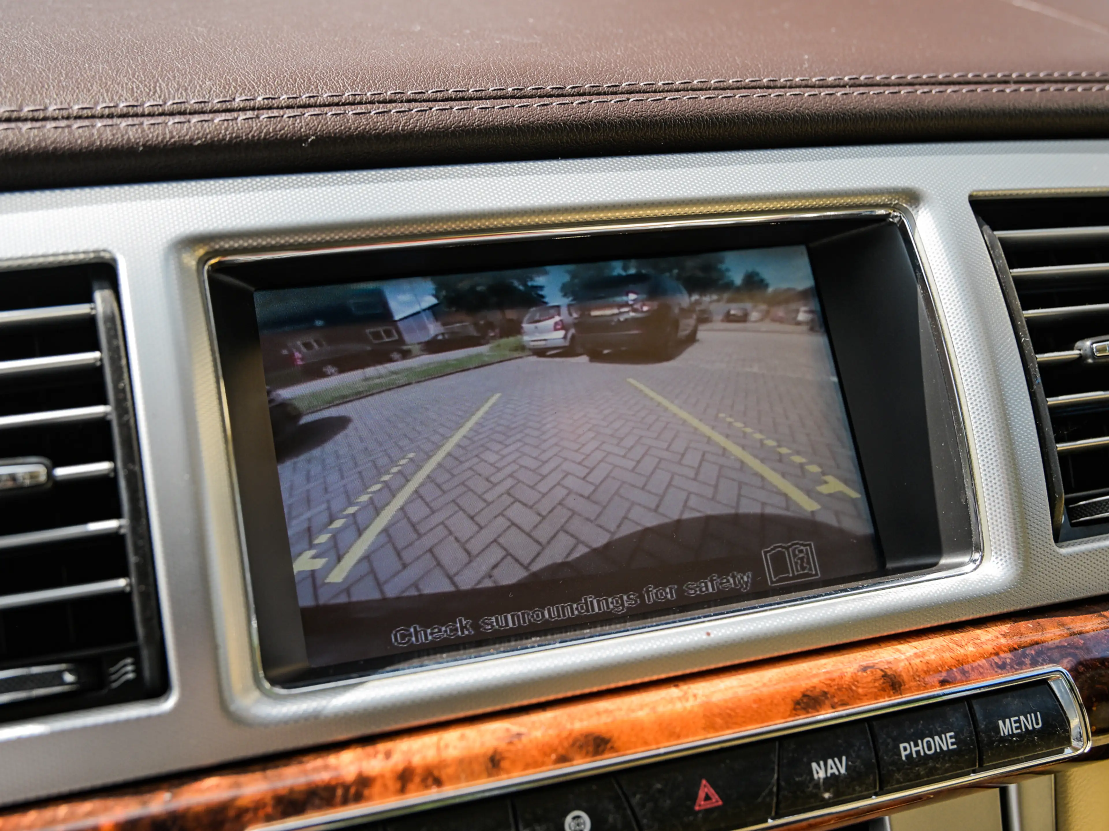 Jaguar XF 2.2D | Leder | Xenon | Keyless | Camera | Navi | P — photo 9