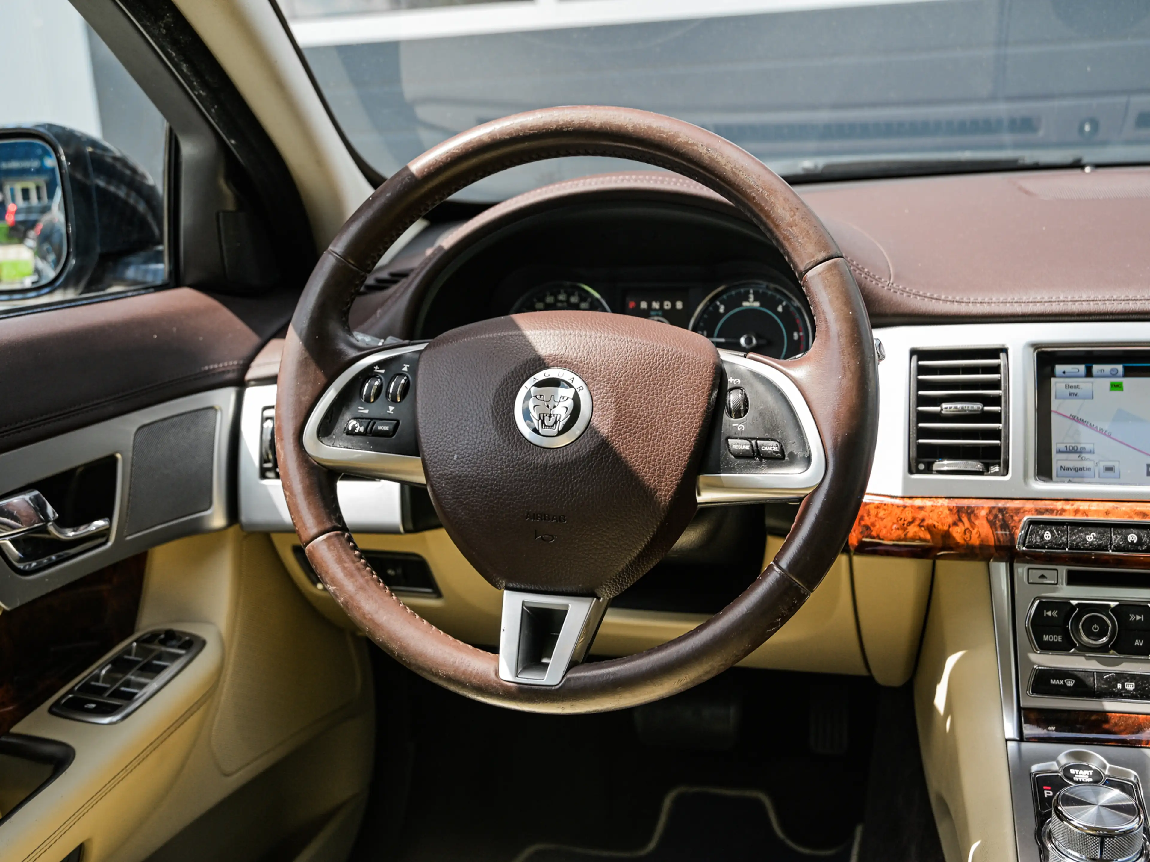 Jaguar XF 2.2D | Leder | Xenon | Keyless | Camera | Navi | P — photo 21
