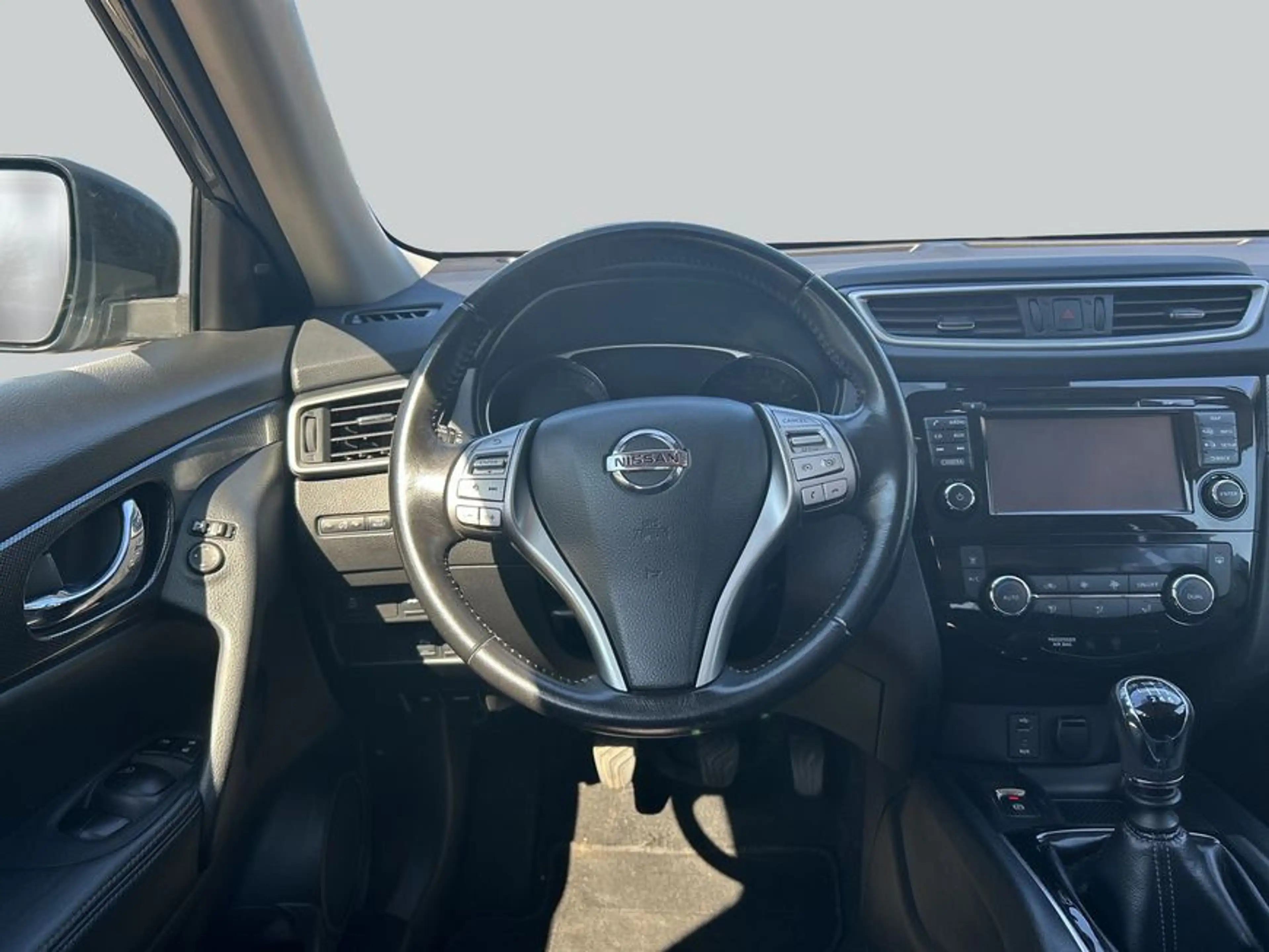 Nissan X-Trail 1.6 dCi ALL-MODE 4x4i Tekna — photo 17